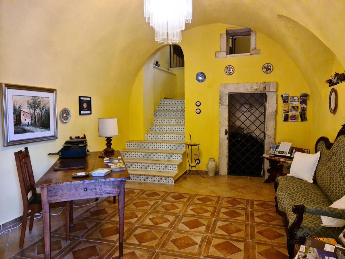 Rocca Lorenizo Pacentro Dış mekan fotoğraf